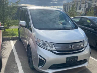 2015 Honda Stepwgn V, серебристый, 1400000 рублей, вид 3
