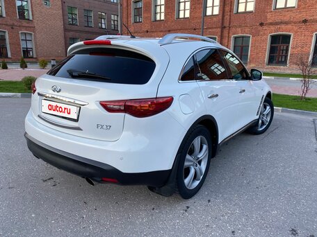 2011 Infiniti FX37 II (S51) Рестайлинг, белый, 1700000 рублей, вид 5