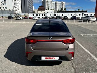 2018 Kia Rio IV, коричневый, 1370000 рублей, вид 5