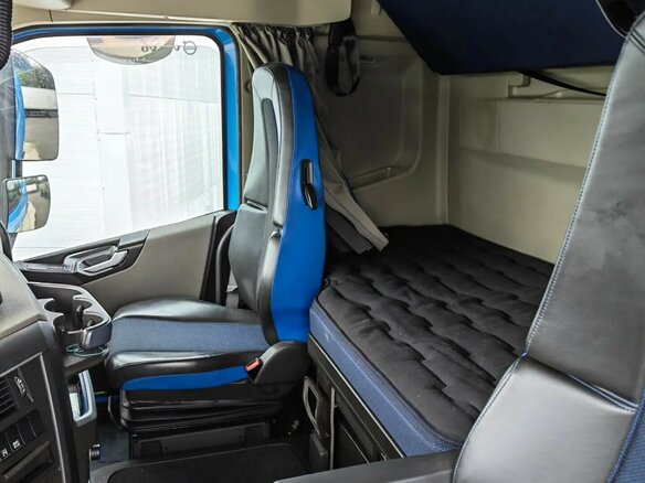 2023 Volvo FH, синий, 11000000 рублей - вид 7