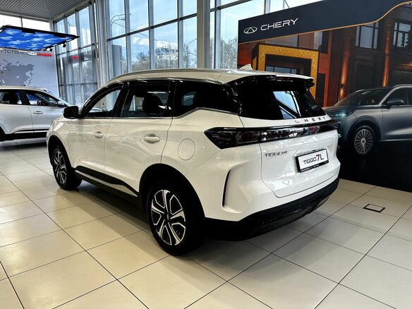 2025 Chery Tiggo 7L I, белый, 2985000 рублей - вид 7