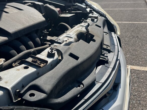 2014 Toyota Wish II Рестайлинг, белый - вид 21