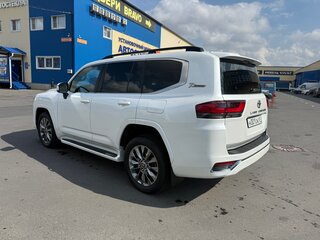 2021 Toyota Land Cruiser 300 Series, белый, 8600000 рублей, вид 3