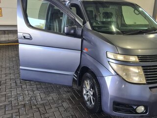 2003 Nissan Elgrand II (E51), синий, 1350000 рублей, вид 3