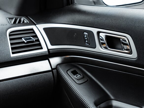 2014 Ford Explorer Sport V, белый, 2500000 рублей - вид 36