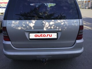 2000 Mercedes-Benz M-Класс 270 I (W163), серебристый, 880000 рублей, вид 5