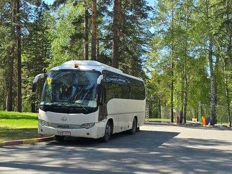2011 Higer KLQ 6885, белый, 4000000 рублей, вид 1