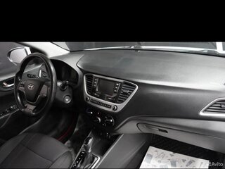 2018 Hyundai Solaris II, белый, 1500000 рублей, вид 5