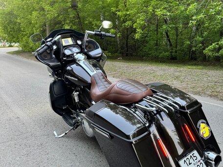 2018 Harley-Davidson Road Glide, чёрный, 1700000 рублей, вид 3