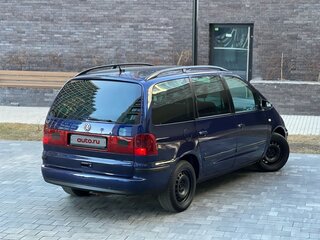 2002 Volkswagen Sharan I Рестайлинг, синий, 425000 рублей, вид 4