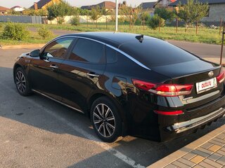 2019 Kia Optima IV Рестайлинг, чёрный, 2450000 рублей, вид 3