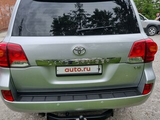 2012 Toyota Land Cruiser 200 Series Рестайлинг 1, серебристый, 3350000 рублей, вид 2