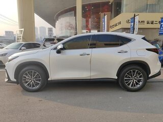 2022 Lexus NX 200 II, белый, 4900000 рублей, вид 2