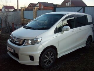 2012 Honda Freed Spike I Рестайлинг, белый, 1100000 рублей, вид 5