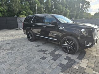 2023 GMC Yukon V, чёрный, 9460000 рублей, вид 2