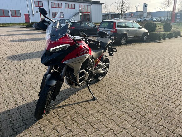 2022 Ducati Multistrada V4, красный, 2600000 рублей - вид 1