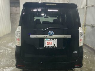 2010 Toyota Voxy II (R70) Рестайлинг, чёрный, 1200000 рублей, вид 5