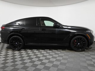 2024 BMW X6 40i III (G06) Рестайлинг, чёрный, 12983430 рублей, вид 3