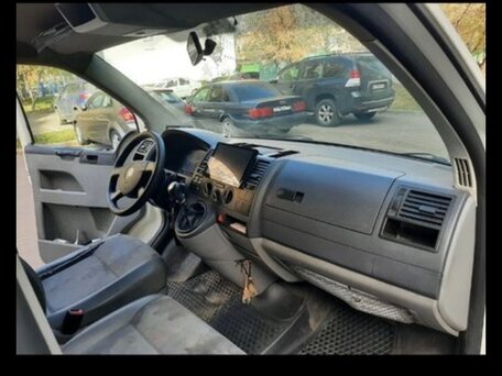 2010 Volkswagen Transporter, белый, 650000 рублей, вид 4