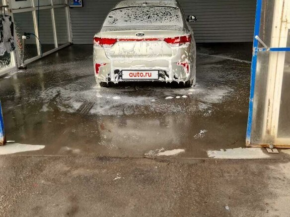 2018 Kia Rio IV, бежевый, 1550000 рублей - вид 13