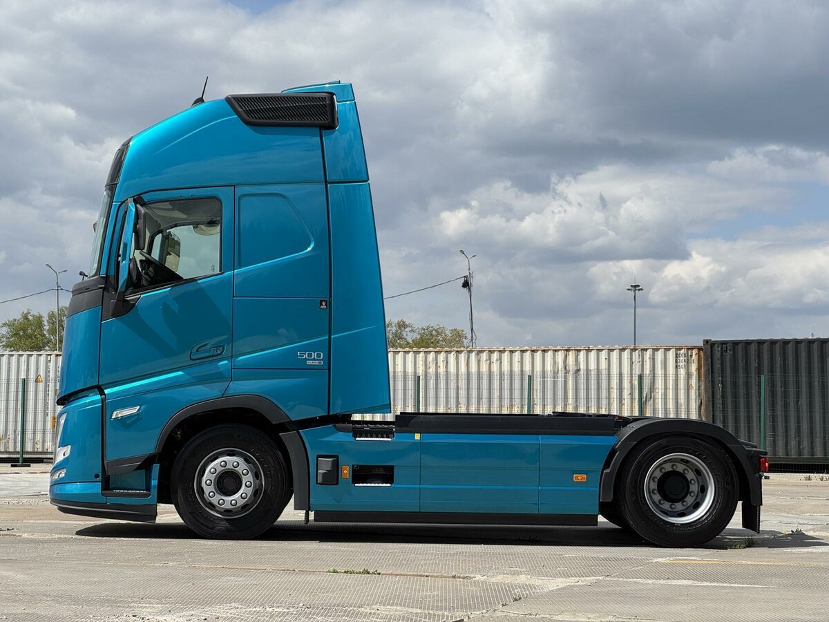 Reinert Logistics Places Record 500-Truck Order with Volvo