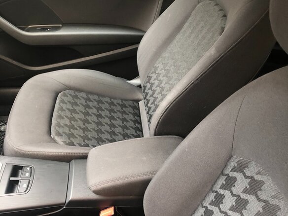 2015 Audi A3 III (8V), белый - вид 2