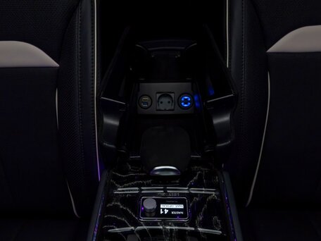 2026 Mercedes-Benz V-Класс Extra Long 300 d экстра длинный III (W447) Рестайлинг 2, чёрный, 41700000 рублей, вид 4