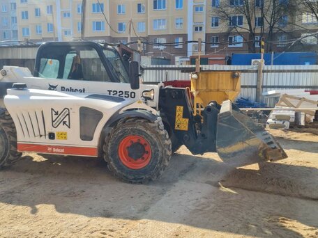 2015 Bobcat T2250, белый, 5700000 рублей, вид 3