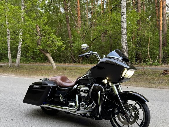 2018 Harley-Davidson Road Glide, чёрный, 1700000 рублей - вид 4