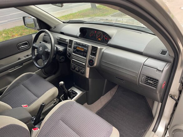 2005 Nissan X-Trail I Рестайлинг, серый - вид 13