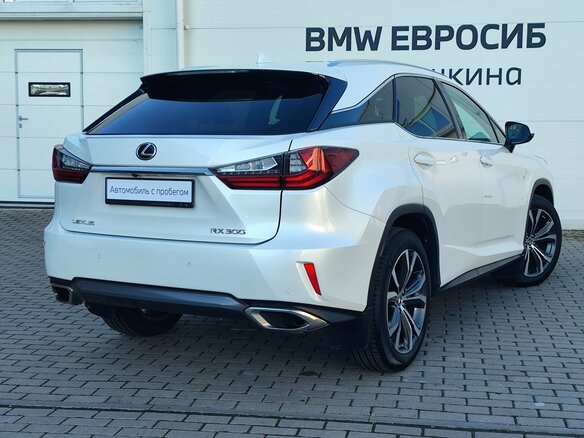 2019 Lexus RX 300 IV, белый, 3975000 рублей - вид 1