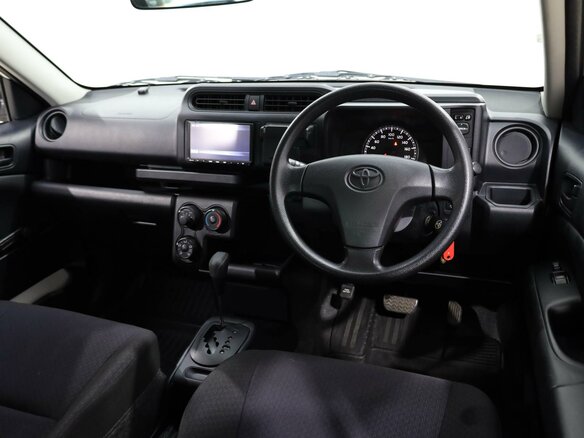 2019 Toyota Probox I Рестайлинг, белый - вид 5