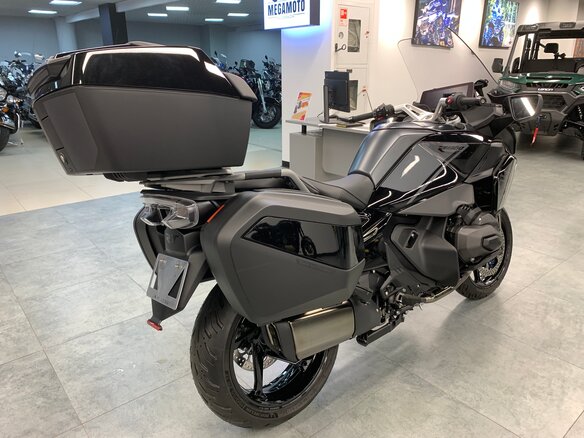 2025 BMW R 1300 RT, чёрный, 3400000 рублей - вид 5