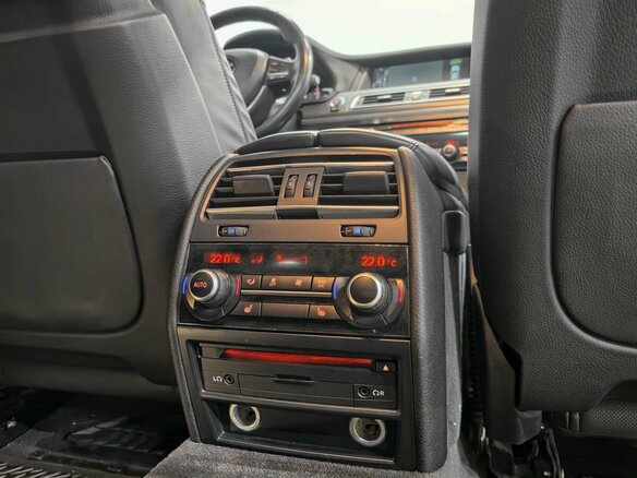 2013 BMW 7 серии Long 750Li xDrive V (F01/F02/F04) Рестайлинг, чёрный, 1620000 рублей - вид 17