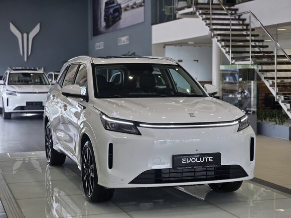 2026 Evolute i-Space I Рестайлинг, белый, 3585000 рублей - вид 2