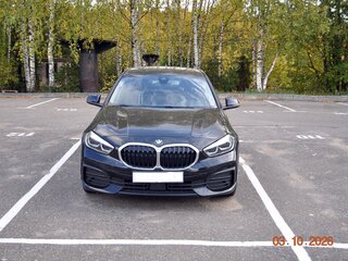 2021 BMW 1 серии 116d III (F40), чёрный, 1850000 рублей, вид 3
