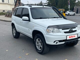 2014 Chevrolet Niva I Рестайлинг, белый, 690000 рублей, вид 3