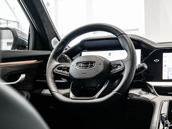 2026 Geely Monjaro I, серый, 4954990 рублей - вид 15