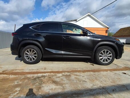 2020 Lexus NX 300 I Рестайлинг, чёрный, 3150000 рублей, вид 3