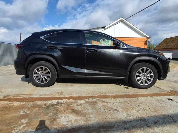 2020 Lexus NX 300 I Рестайлинг, чёрный, 3150000 рублей - вид 2