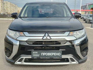 2020 Mitsubishi Outlander III Рестайлинг 3, чёрный, 1880000 рублей, вид 2