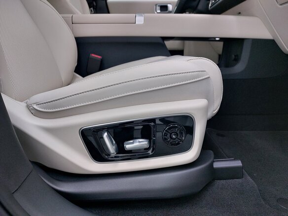 2026 Li Auto (Lixiang) L7 52.3 kWh I Рестайлинг, чёрный, 10690000 рублей - вид 16