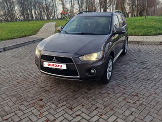 2011 Mitsubishi Outlander II Рестайлинг, коричневый, 1100000 рублей, вид 1
