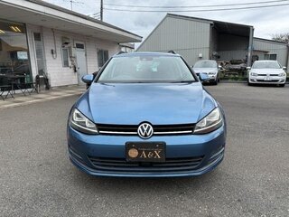 2016 Volkswagen Golf VII, синий, 910000 рублей, вид 2