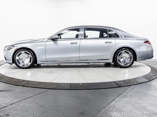 2025 Mercedes-Benz Maybach S-Класс 580 II (Z223), серебристый, 24667222 рублей, вид 3