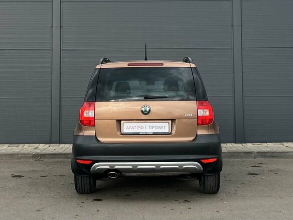 2013 Skoda Yeti I, оранжевый, 840000 рублей - вид 5