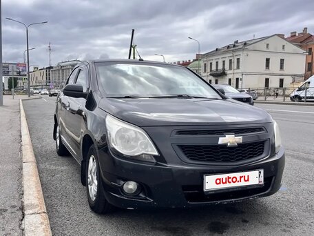 2014 Chevrolet Cobalt II, чёрный, 530000 рублей, вид 3