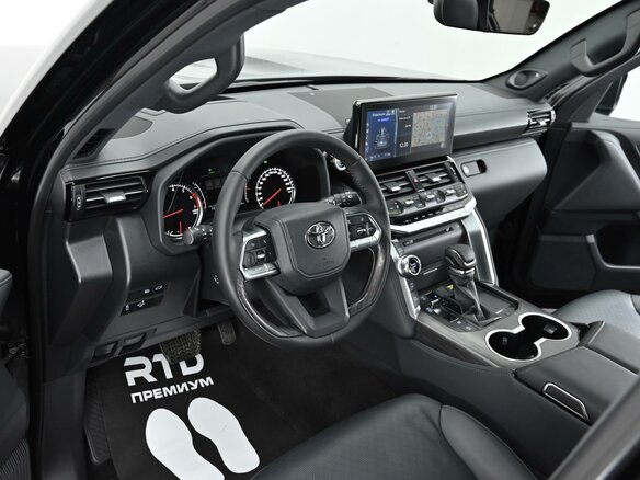 2023 Toyota Land Cruiser 300 Series, чёрный, 9900000 рублей - вид 17