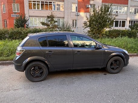 2011 Opel Astra H Рестайлинг, серый, 420000 рублей, вид 4