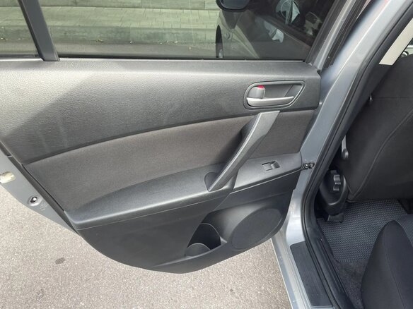 2010 Mazda 3 II (BL), серебристый, 890000 рублей - вид 12